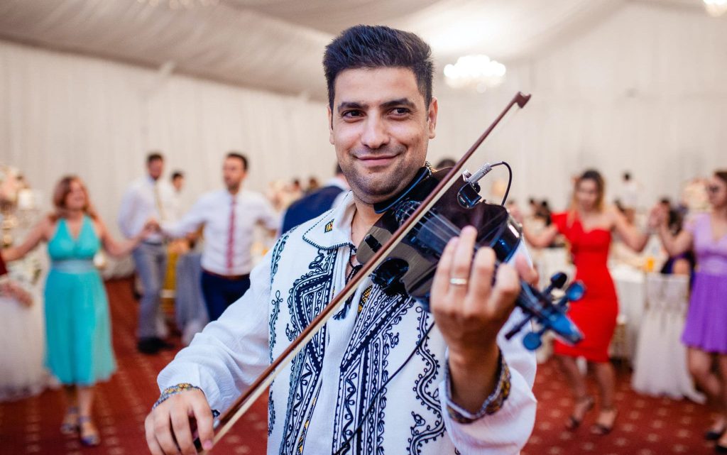 Grand Music Events instrumentist cu vioara